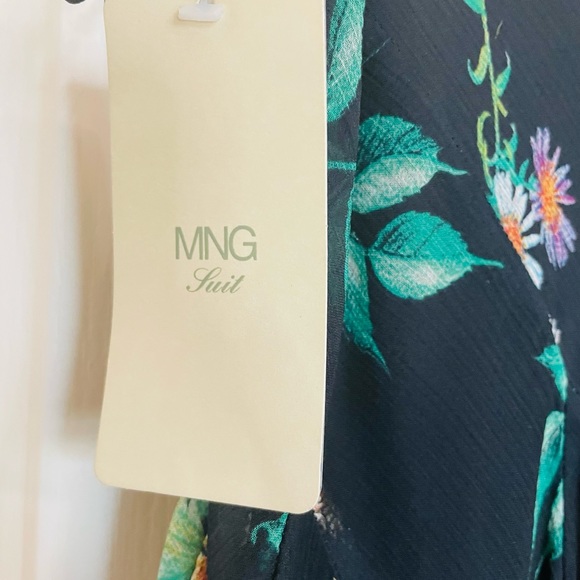 Mango skirt with size zipper closure - Picture 6 of 6